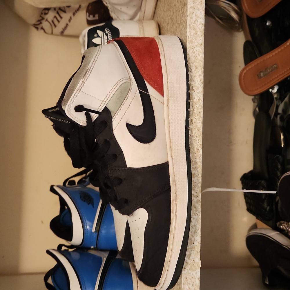Jordan 1